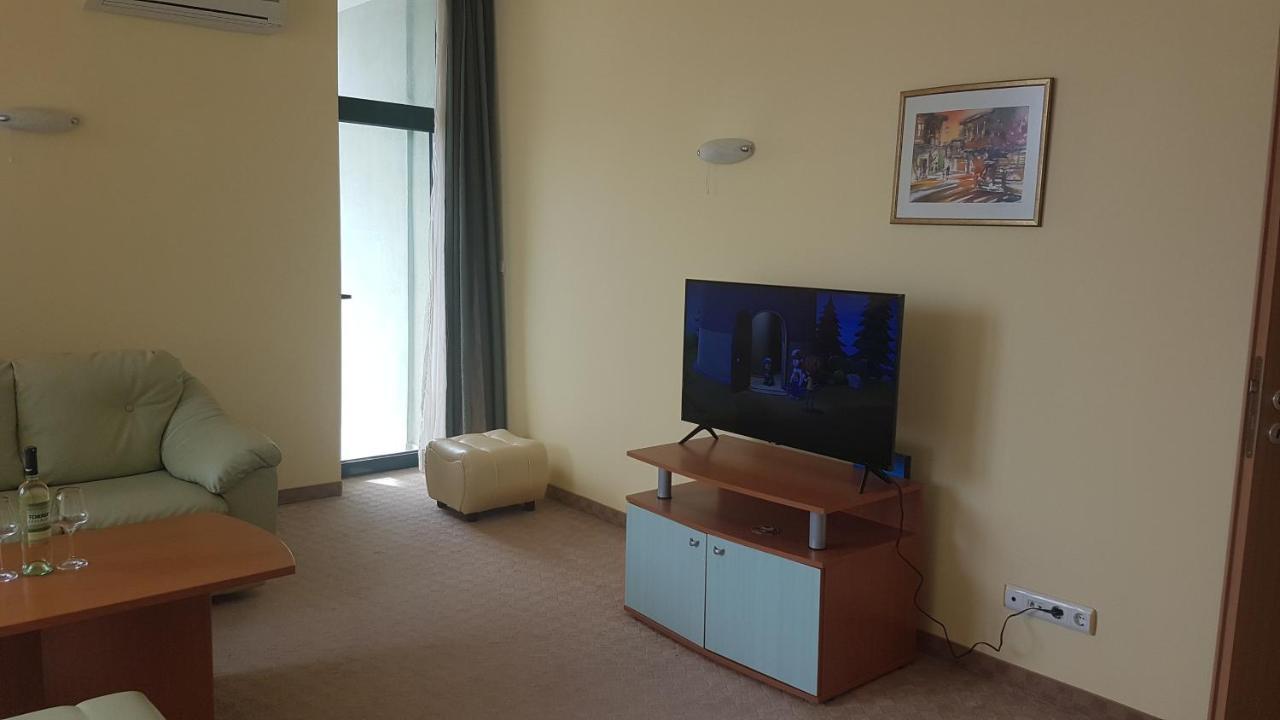Apartment Golden Sands, Sea View, Beach Front, Private Property Екстер'єр фото