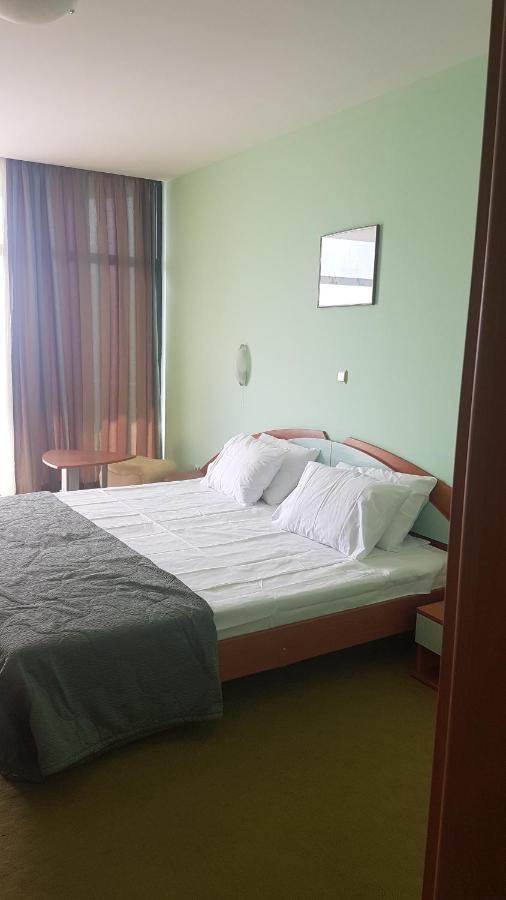 Apartment Golden Sands, Sea View, Beach Front, Private Property Екстер'єр фото